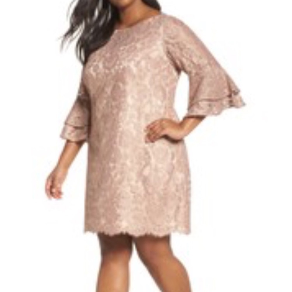 Vince Camuto ruffle lace dress in blush 16W